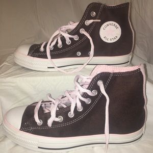 Pink/Brown Converse high tops Size:9
